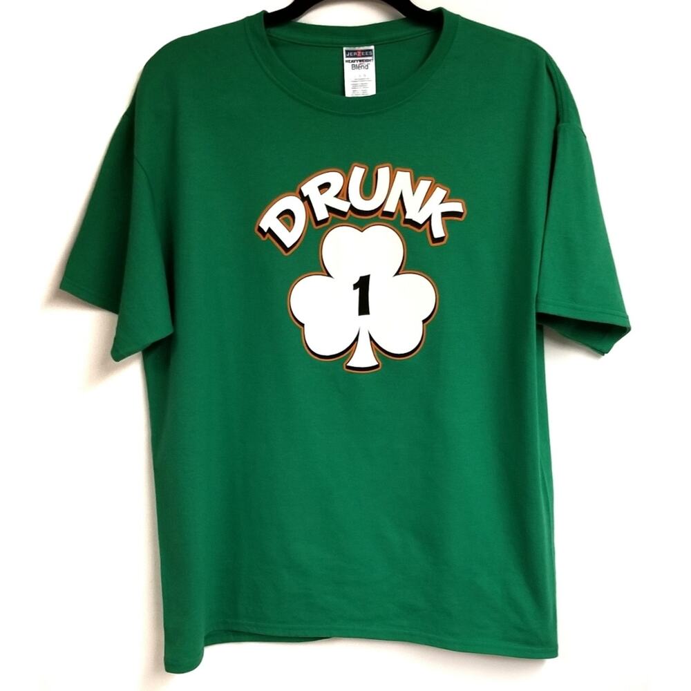 Shamrock Drunk One Green Graphic Logo Tee Shirt St.‎ Patrick's Men's Size Large